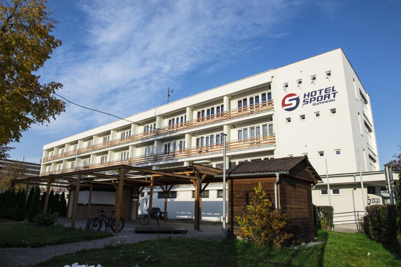 Hotel Sport Šumperk Buitenkant foto